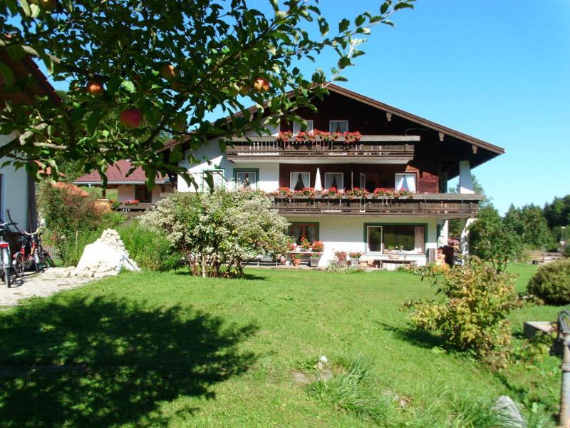 Ferienwohnungen Lackner - Chiemgau Karte 因泽尔 外观 照片
